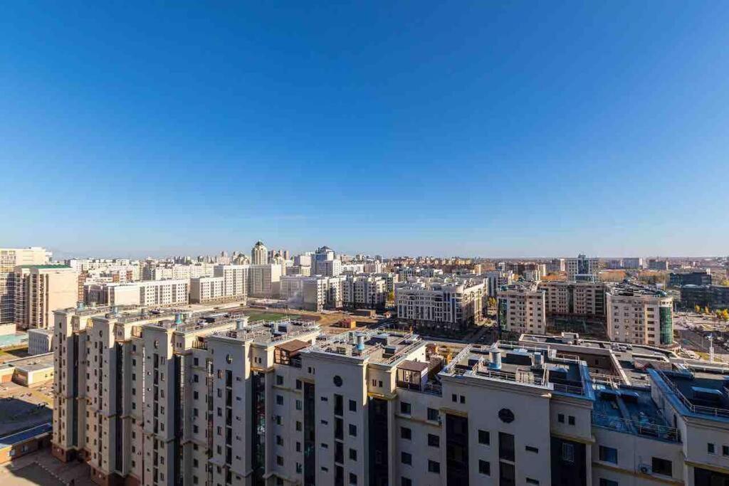 Апартаменти Уютная Квартира С Террасой В Сердце Столицы Taldykol Екстер'єр фото