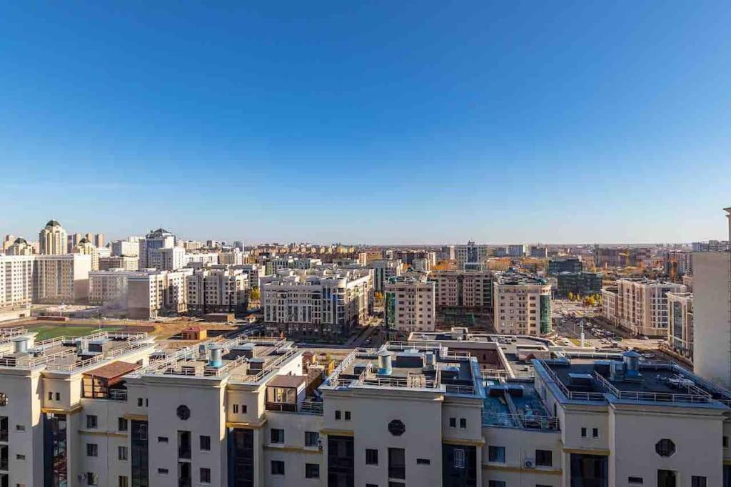 Апартаменти Уютная Квартира С Террасой В Сердце Столицы Taldykol Екстер'єр фото